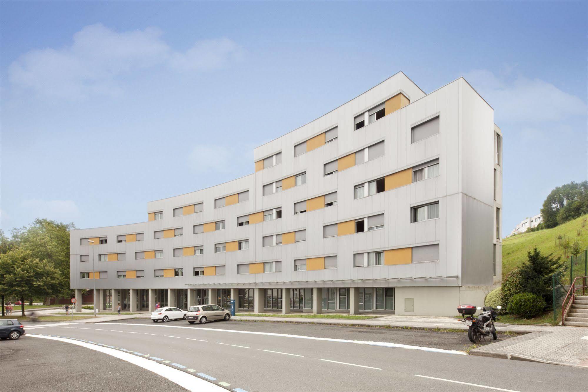 Residencia Universitaria Resa Manuel Agud Querol San Sebastián Eksteriør billede